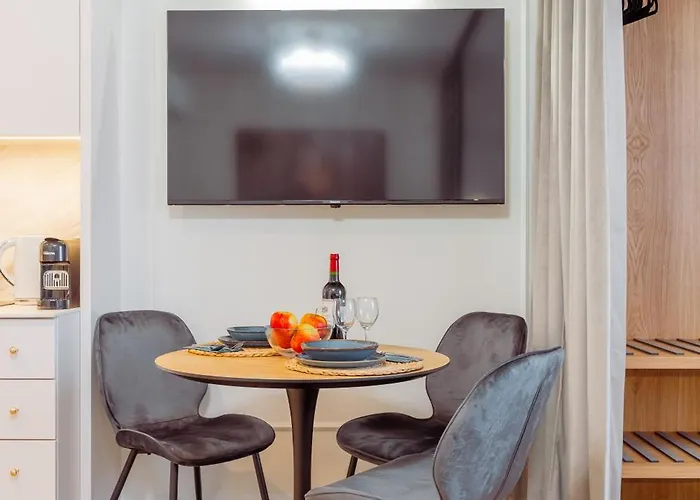 Beautiful In The Center, Air Conditioning, Elevator Appartement *