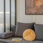 Beautiful In The Center, Air Conditioning, Elevator Apartman