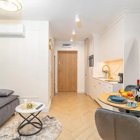 Apartment Beautiful In The Center, Air Conditioning, Elevator