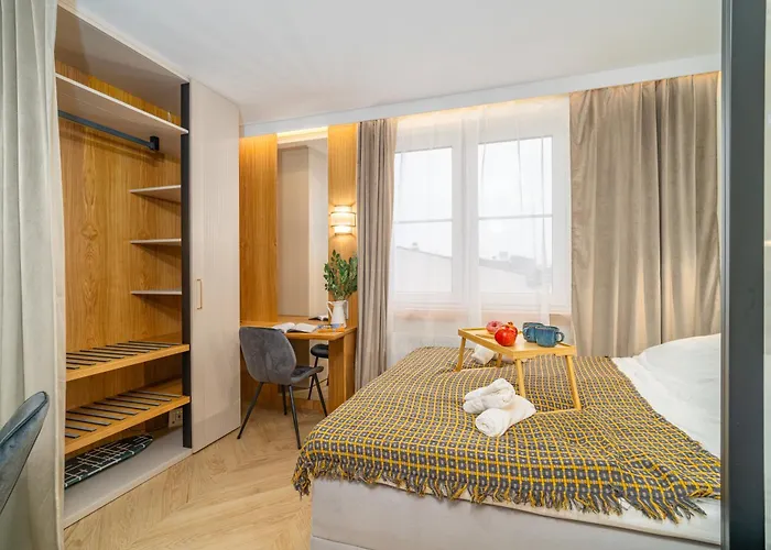 Beautiful In The Center, Air Conditioning, Elevator Apartment