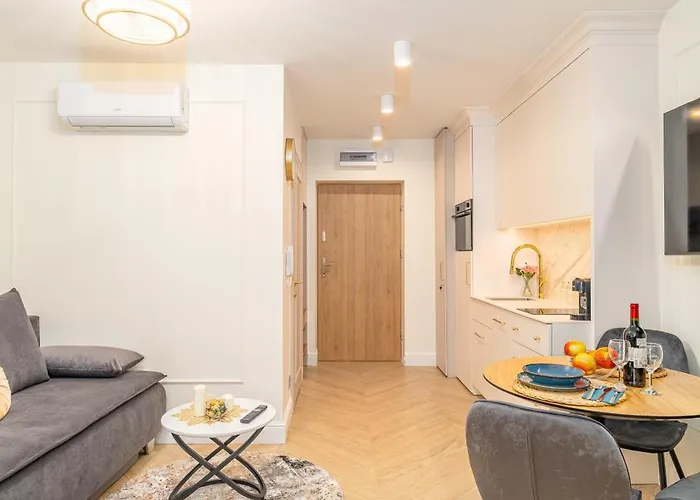 Beautiful In The Center, Air Conditioning, Elevator *