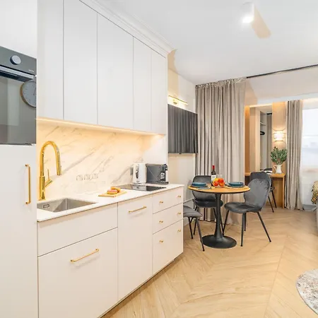 Beautiful In The Center, Air Conditioning, Elevator Apartman Krakkó